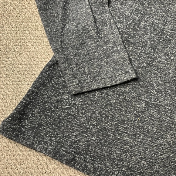 Tommy Bahama Mens Sweater Size XL Gray‎ Long Sleeves Crew Neck Pullover Knit - Picture 3 of 11